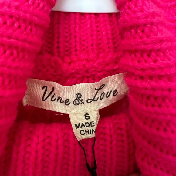 Vine & Love hot pink shoulder-less sweater - NWT - Picture 4 of 5